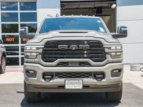 New 2026 RAM 2500 Laramie AWD/4WD image 2