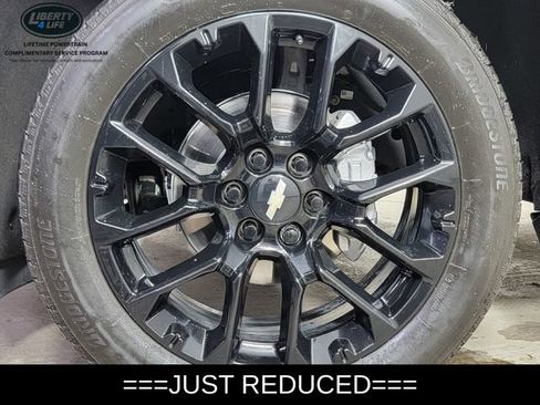 Used 2024 Chevrolet Tahoe High Country AWD/4WD image 10