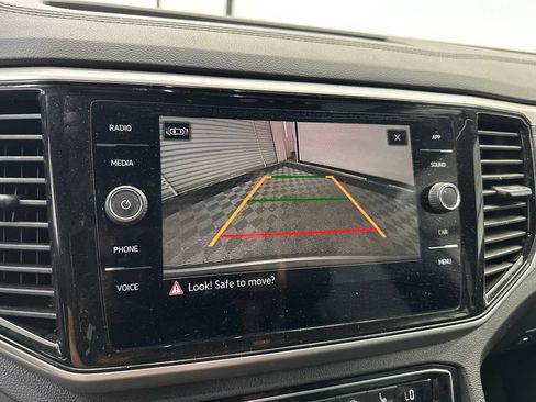 Used 2023 Volkswagen Atlas Cross Sport SE FWD image 30