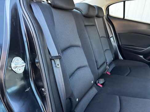 Used 2016 MAZDA MAZDA3 i Sport w/ Preferred Equipment Package image 47