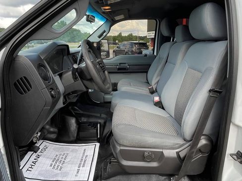 Used 2015 Ford F550 4x4 Crew Cab Super Duty image 10