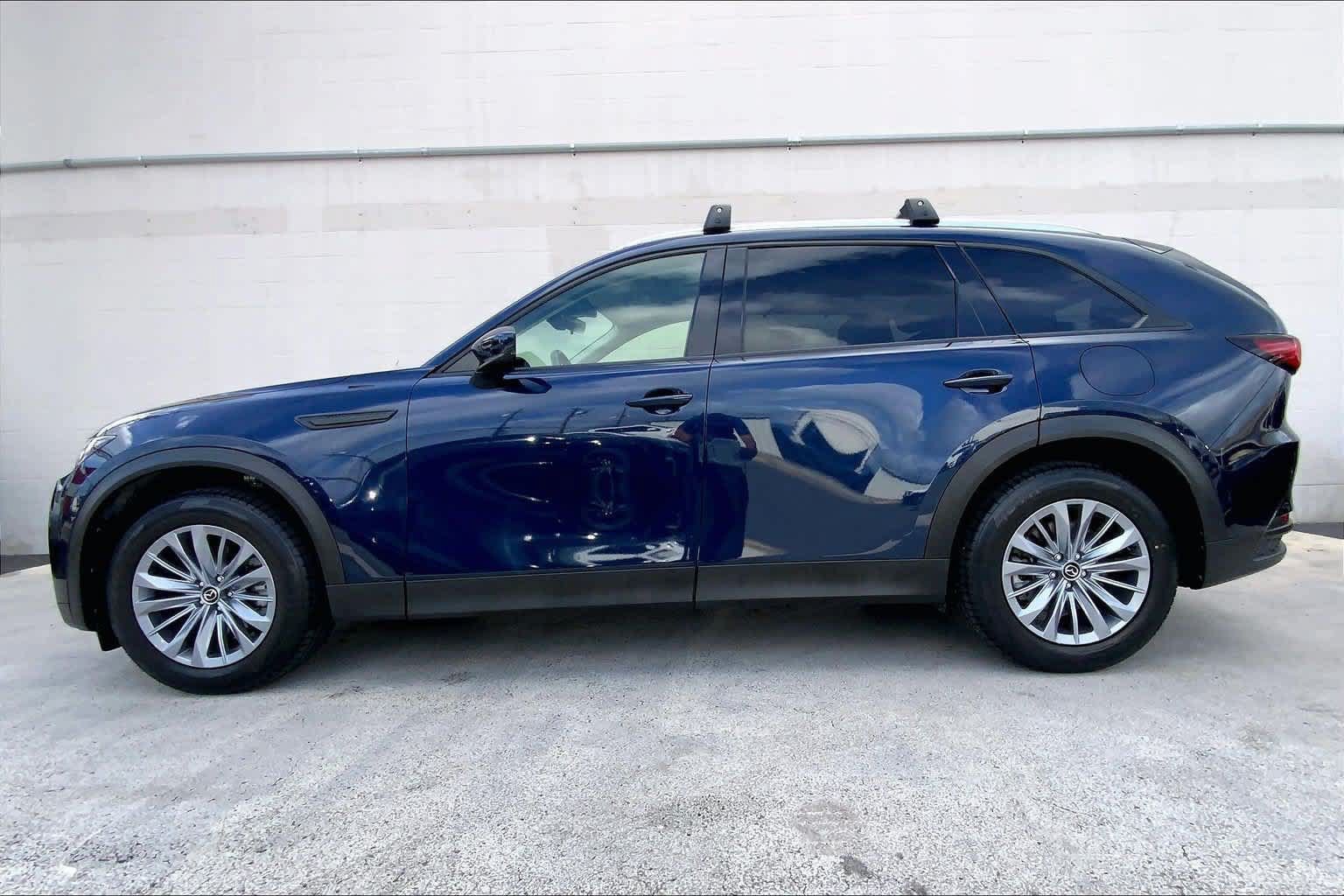 Used 2024 MAZDA CX-90 3.3 Turbo w/ Preferred Plus AWD/4WD image 3