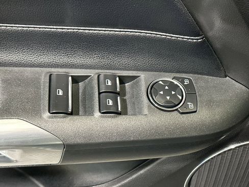 Used 2022 Ford Mustang Premium image 16