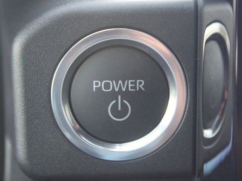 Used 2026 Toyota 4Runner 4WD image 17