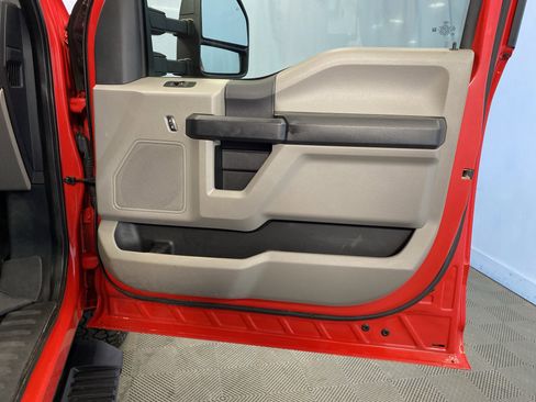 Used 2022 Ford F250 XL w/ STX Appearance Package image 34