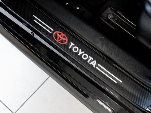 Used 2023 Toyota Corolla SE image 15