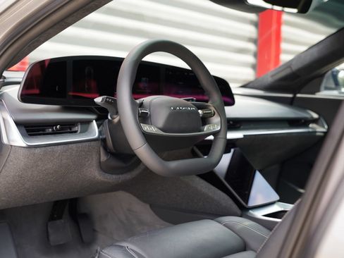 Used 2023 Lucid Air Touring AWD/4WD image 14