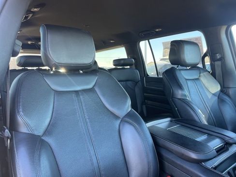 Used 2024 Jeep Wagoneer L Series II w/ Flexible Seating Group image 56