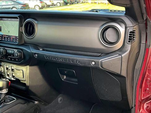 Used 2021 Jeep Wrangler Unlimited Sport image 13