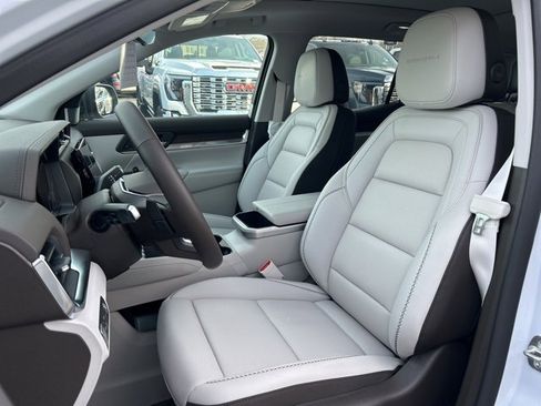 New 2026 GMC Terrain Denali w/ LPO, Floor Liner Package image 15