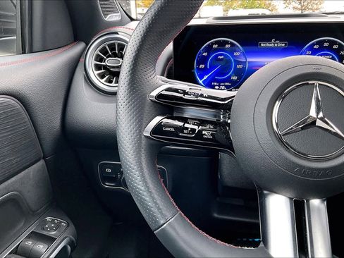 Certified 2024 Mercedes-Benz EQB 250+ EQB 250+ image 23