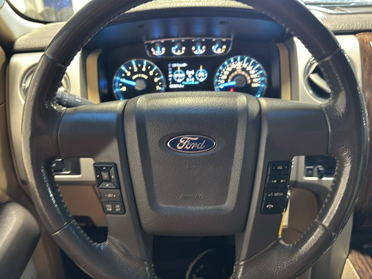 Used 2013 Ford F150 Lariat w/ Luxury Equipment Group AWD/4WD image 18