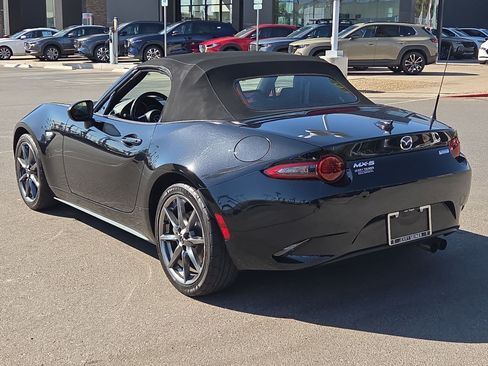 Used 2016 MAZDA MX-5 Miata Grand Touring RWD image 3