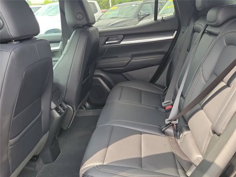 New 2027 GMC Terrain Elevation w/ Elevation Premium Package AWD/4WD image 13