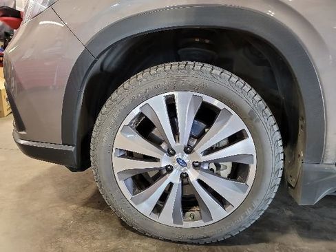 Used 2021 Subaru Ascent Limited w/ Technology Package AWD/4WD image 11