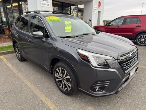 Used 2022 Subaru Forester Limited AWD/4WD image 9