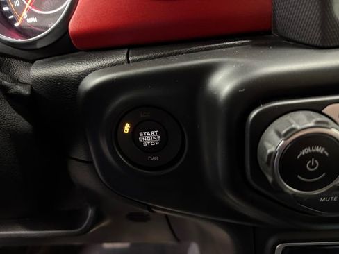 Used 2018 Jeep Wrangler Unlimited Rubicon image 21