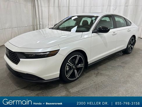 Used 2025 Honda Accord Sport image 5