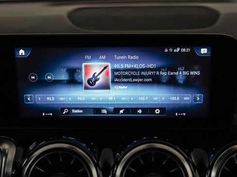 Certified 2022 Mercedes-Benz GLB 250 4MATIC w/ AMG Line image 21