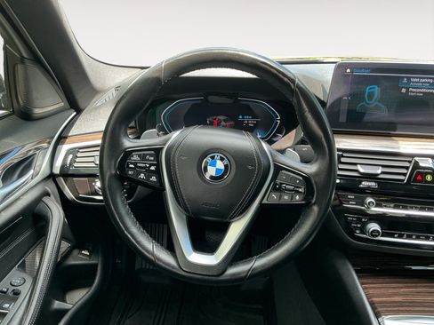 Used 2022 BMW 530i xDrive w/ Premium Package AWD/4WD image 12