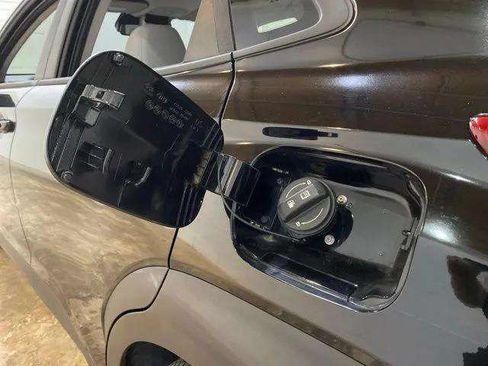 Used 2022 Hyundai Kona SEL FWD image 96