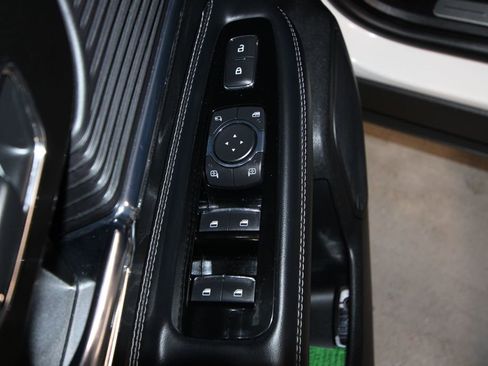 Used 2022 Lincoln Corsair FWD w/ Equipment Group 101A image 6