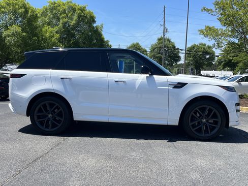 Used 2024 Land Rover Range Rover Sport Dynamic SE AWD/4WD image 25