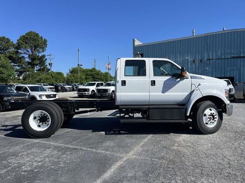 New 2027 Ford F650 2WD Crew Cab Super Duty image 2