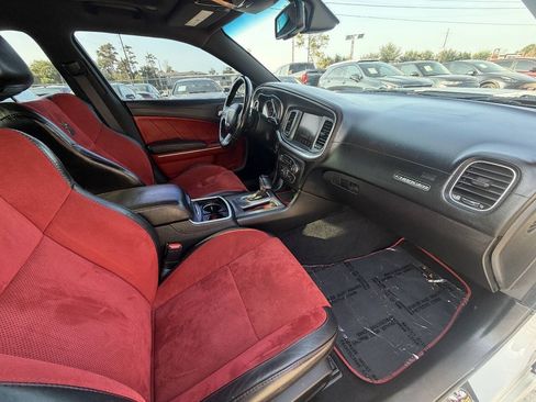 Used 2019 Dodge Charger Scat Pack w/ Plus Group RWD image 27