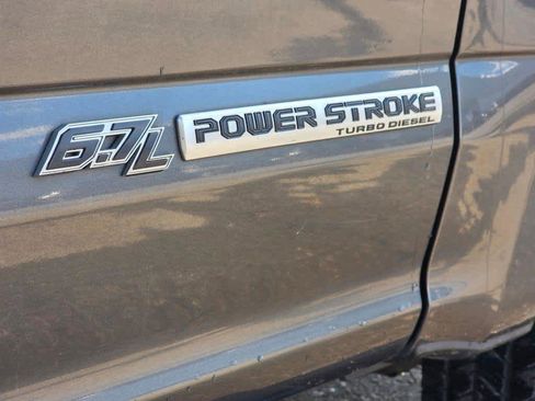 Used 2019 Ford F250 Lariat w/ Chrome Package AWD/4WD image 11