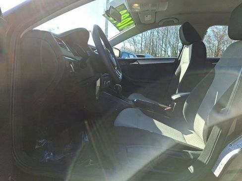 Used 2017 Volkswagen Jetta S w/ Jetta S Cold Weather Package image 13