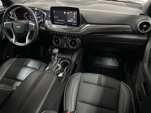 Used 2024 Chevrolet Blazer Premier w/ Enhanced Convenience Package image 11