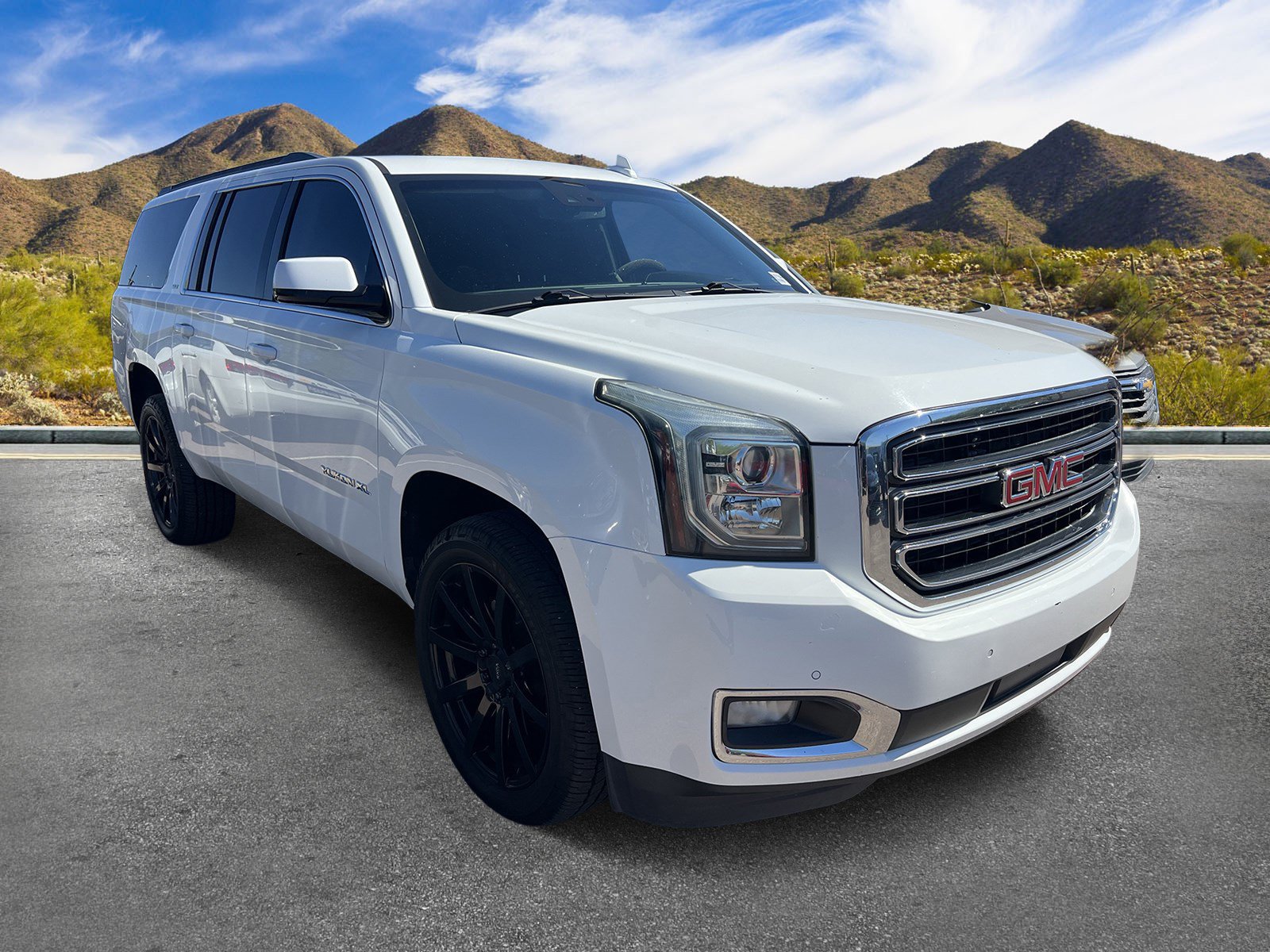Used 2018 GMC Yukon XL SLT w/ Open Road Package AWD/4WD image 3