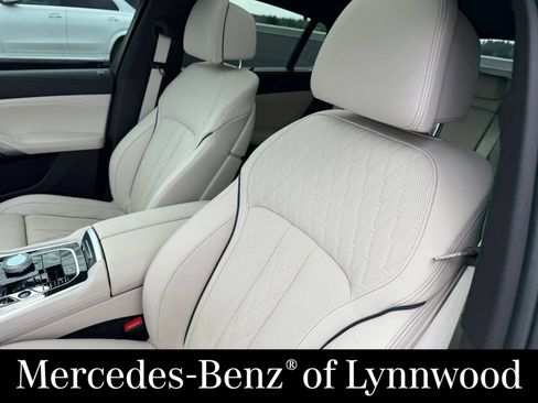 Used 2025 BMW X6 M60i w/ Executive Package AWD/4WD image 12