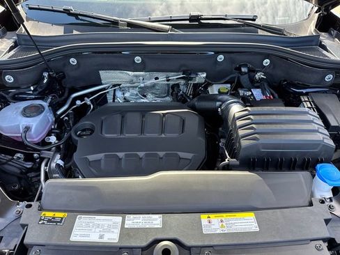 New 2026 Volkswagen Atlas SE image 10