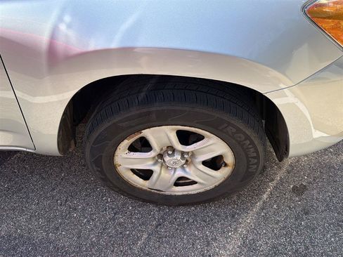 Used 2011 Toyota RAV4 4WD w/ Base L4 Extra Value Pkg image 10