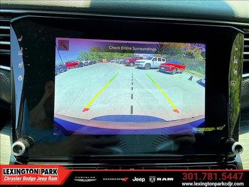 Used 2024 Jeep Wagoneer L Series II w/ Flexible Seating Group AWD/4WD image 14
