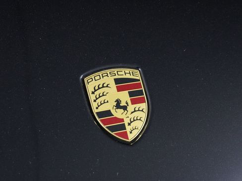 Certified 2023 Porsche Macan S image 29