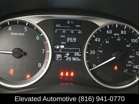 Used 2025 Nissan Versa S w/ Trunk Package image 8