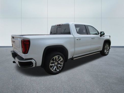 New 2026 GMC Sierra 1500 Denali w/ Denali Reserve Package AWD/4WD image 8