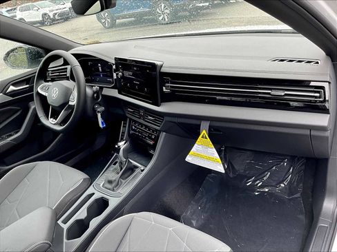 New 2025 Volkswagen Jetta Sport image 10