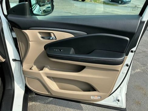 Used 2023 Honda Ridgeline RTL-E image 22