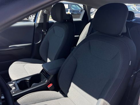 Used 2025 Kia K4 FWD image 37