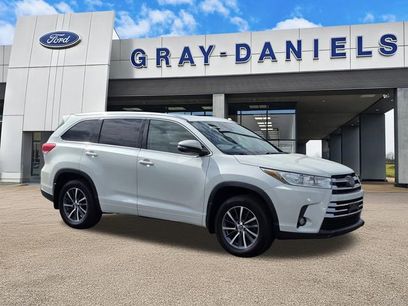 Used 2017 Toyota Highlander XLE