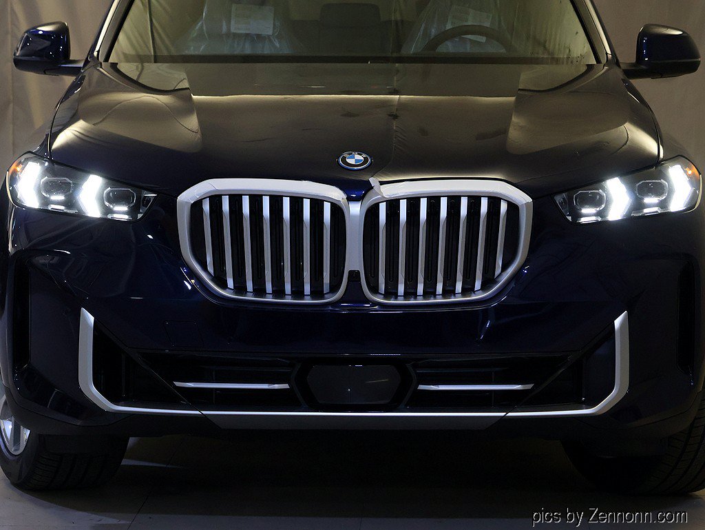 Used 2026 BMW X5 xDrive50e AWD/4WD image 6