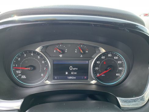 Certified 2023 Chevrolet Traverse LT image 11