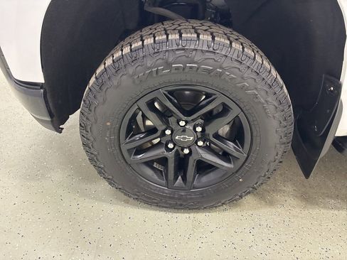 Used 2022 Chevrolet Silverado 1500 LT Trail Boss w/ Safety Package image 11