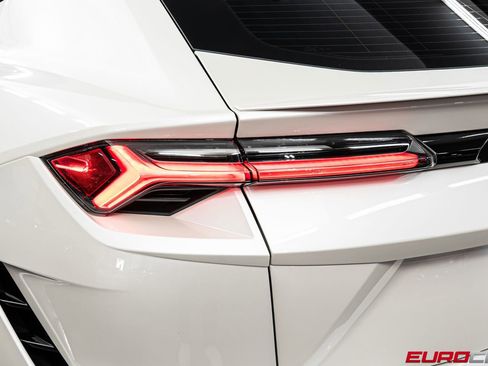 Used 2024 Lamborghini Urus S AWD/4WD image 19