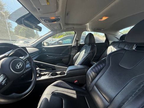 Used 2024 Hyundai Elantra Limited FWD image 5