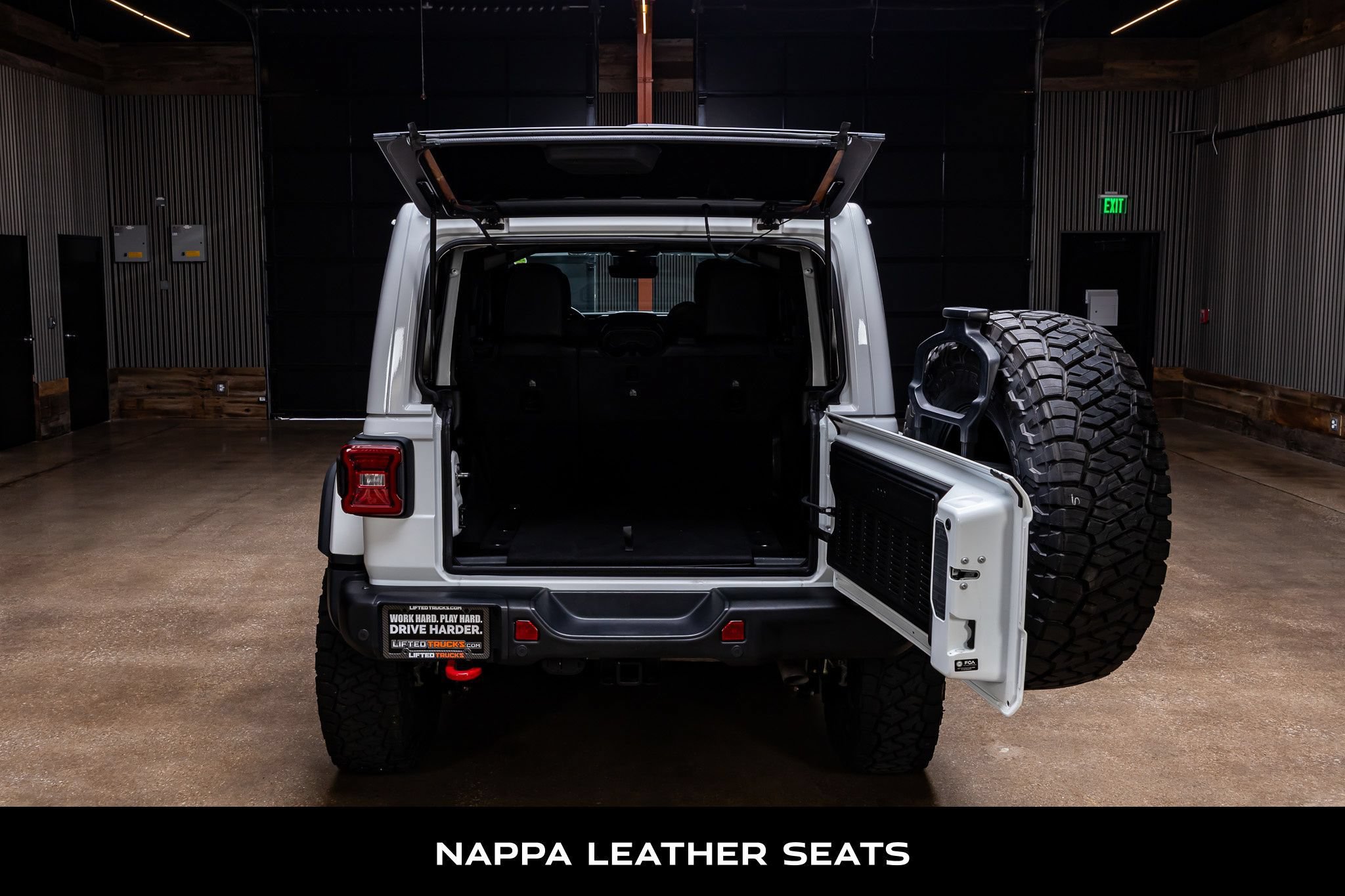 Used 2024 Jeep Wrangler Unlimited Rubicon AWD/4WD image 8